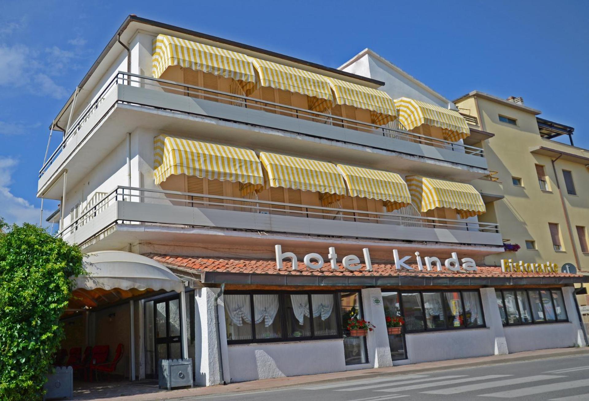 Hotel Kinda Castiglione della Pescaia Exteriör bild
